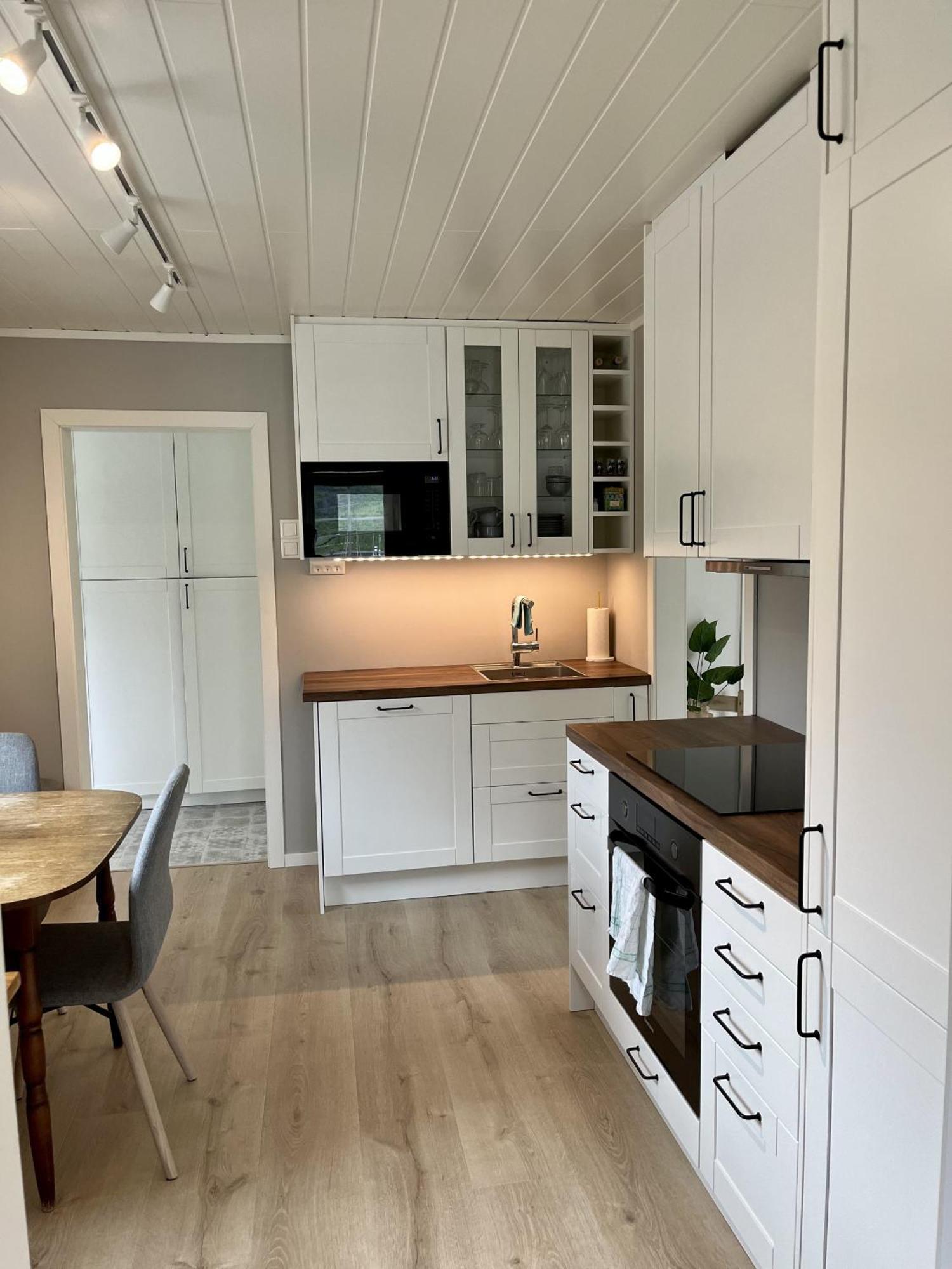 הוילה ריינה Koselig Nyrestaurert Hus Med Flott Utsikt! מראה חיצוני תמונה